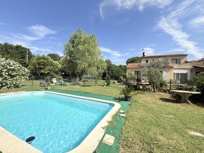 Maison - 119 m² - 5 pièces