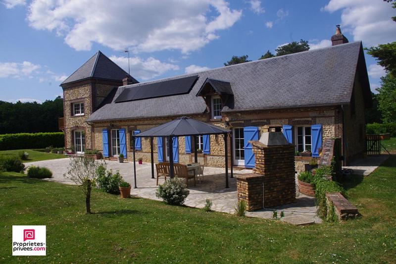 Maison - 157 m² - 8 pièces