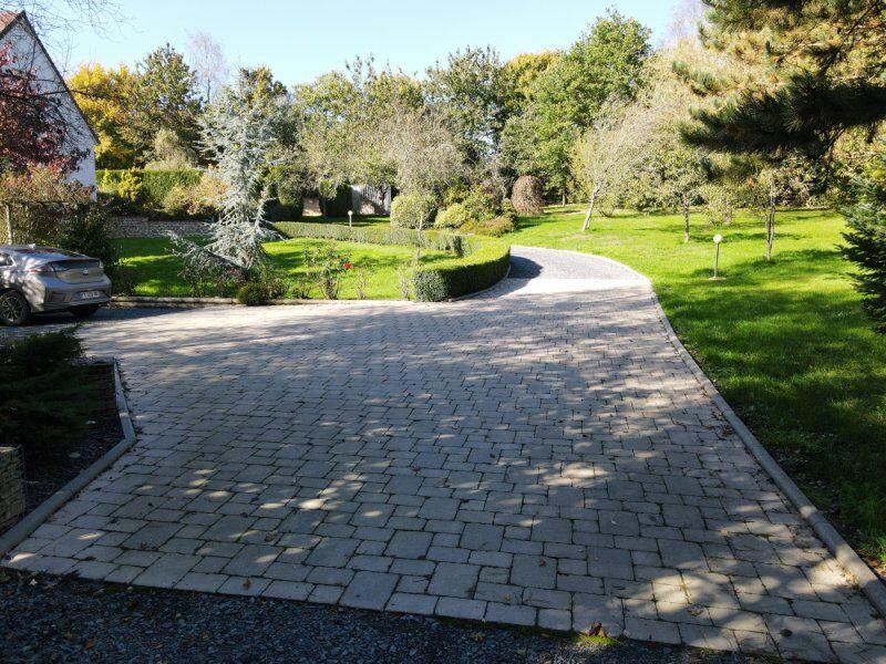 Maison - 232 m² - 8 pièces