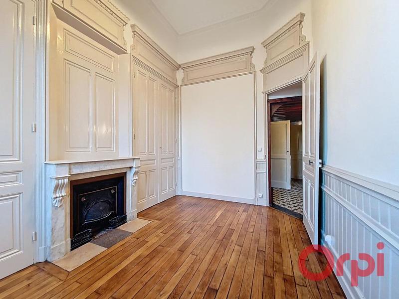 Appartement - 117 m² - 4 pièces