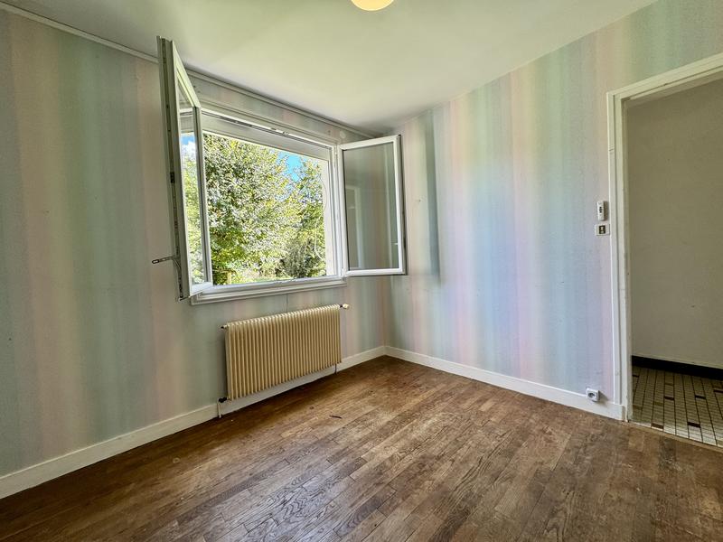 Maison - 170 m² - 10 pièces