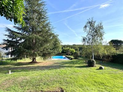 Maison - 183 m² - 4 pièces