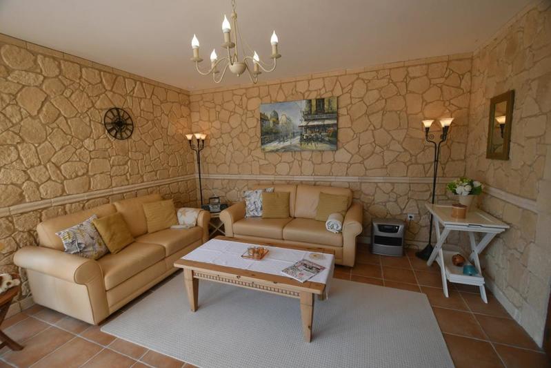 Maison - 600 m² - 10 pièces