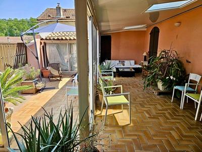 Appartement - 143 m² - 5 pièces