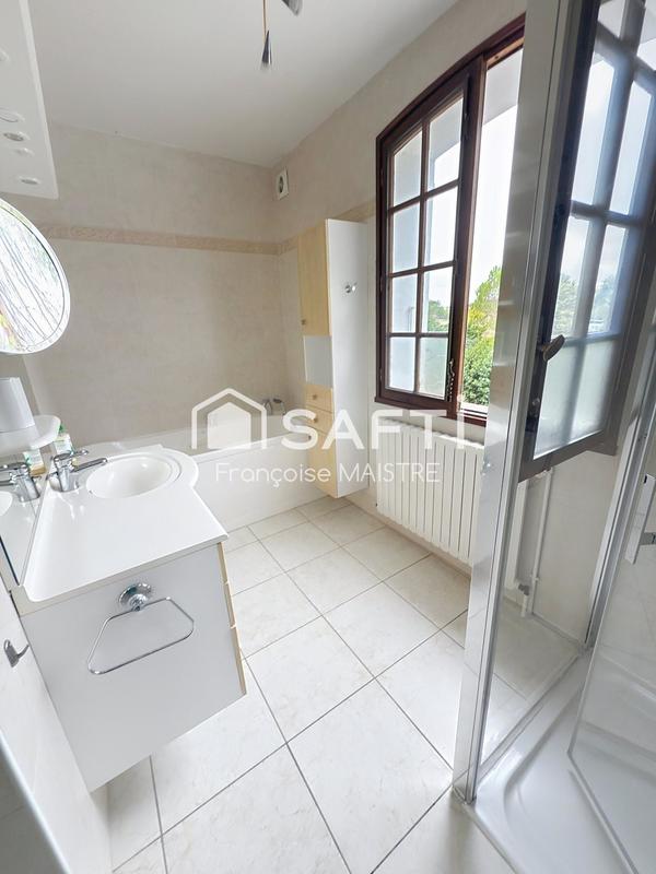 Maison - 163 m² - 6 pièces