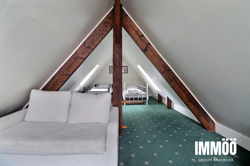 Maison - 268 m² - 12 pièces