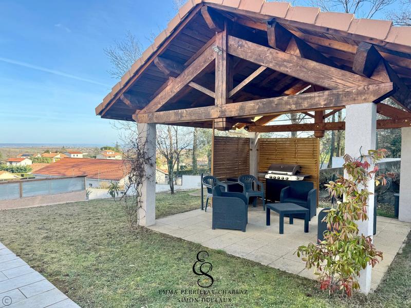 Maison - 106 m² - 5 pièces