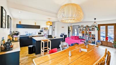 Maison - 102 m² - 5 pièces