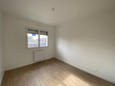 Maison - 80 m² - 5 pièces