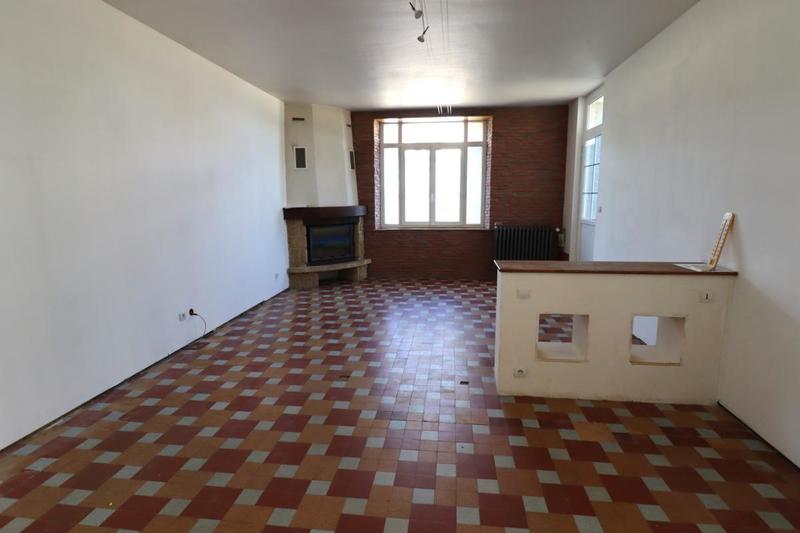 Maison - 247 m² - 11 pièces