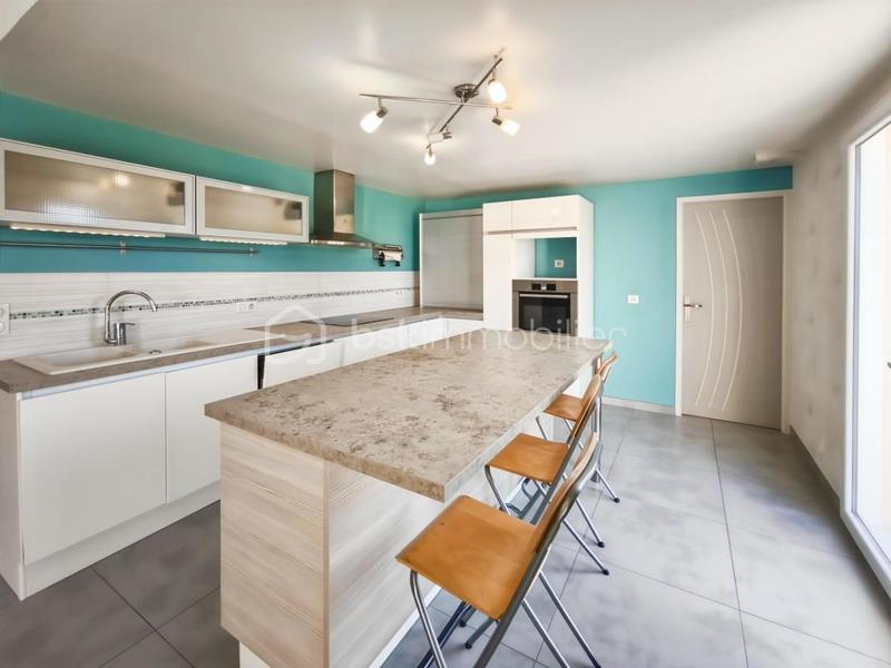 Maison traditionnelle - 152 m² - 6 pièces