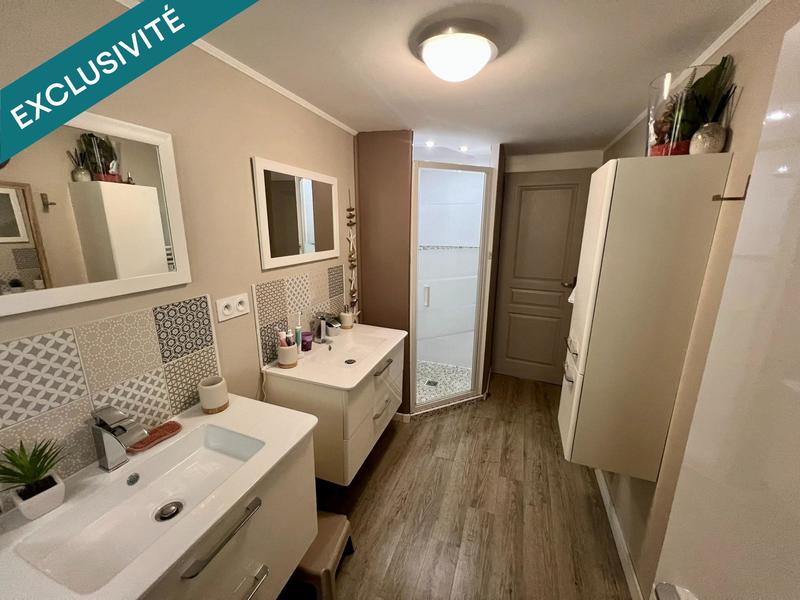 Maison - 274 m² - 10 pièces