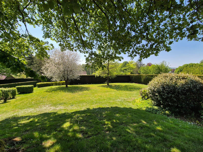 Maison - 222 m² - 7 pièces