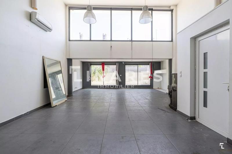 Appartement - 97 m² - 2 pièces