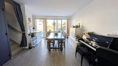Maison - 88 m² - 5 pièces