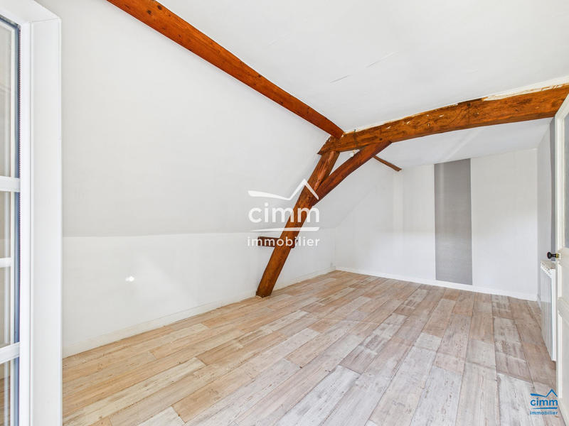 Maison - 96 m² - 3 pièces