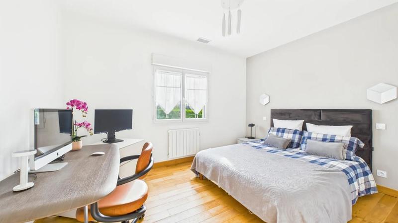 Maison - 185 m² - 6 pièces