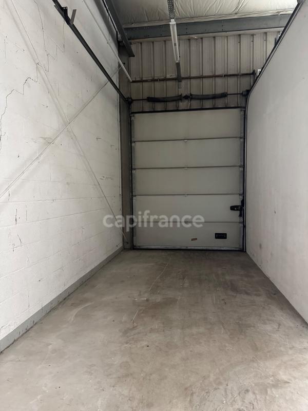 Bureau - 204 m² - 1 pièce