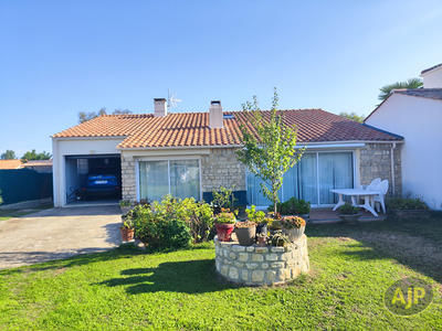 Maison - 97 m² - 6 pièces