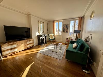 Appartement - 90 m² - 4 pièces