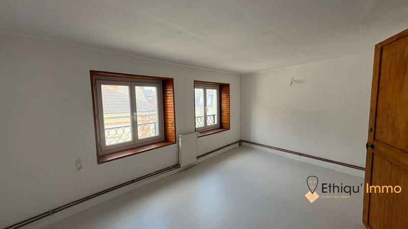 Maison - 152 m² - 7 pièces