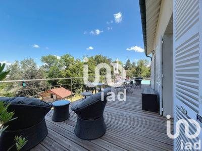 Maison de maîtres - 235 m² - 9 pièces