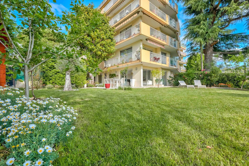 Appartement - 103 m² - 3 pièces