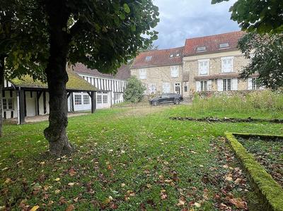 Propriété - 380 m² - 13 pièces