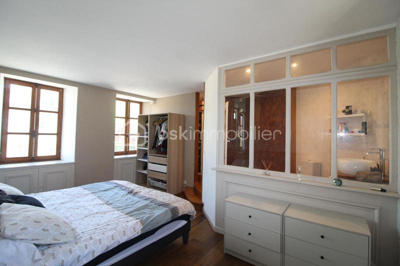 Maison en pierre - 193 m² - 7 pièces