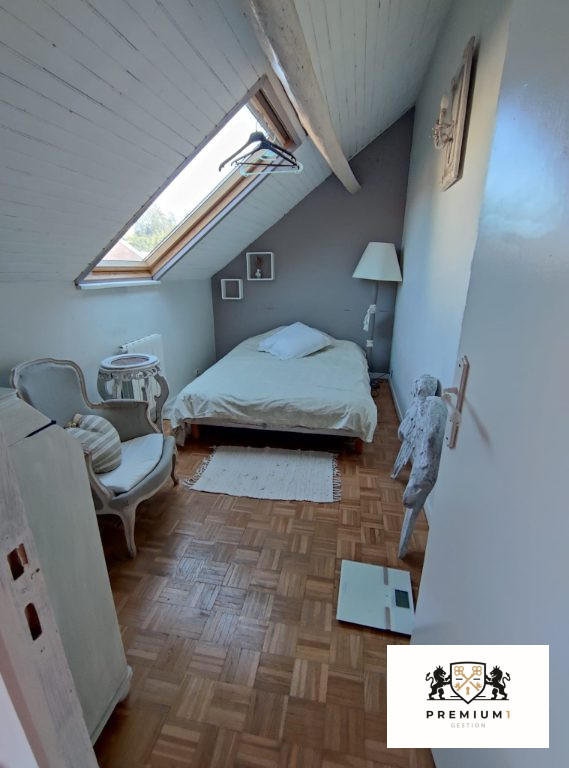 Maison - 200 m² - 6 pièces