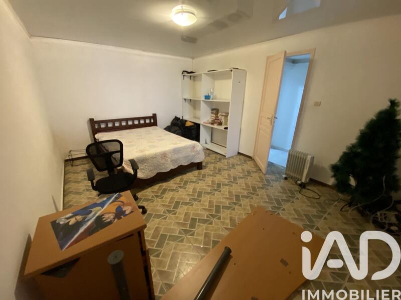 Maison - 180 m² - 5 pièces