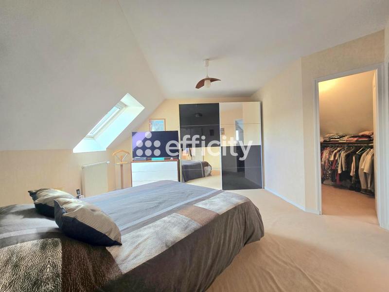 Pavillon - 130 m² - 6 pièces