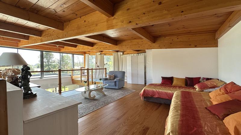 Maison d'architecte - 270 m² - 7 pièces