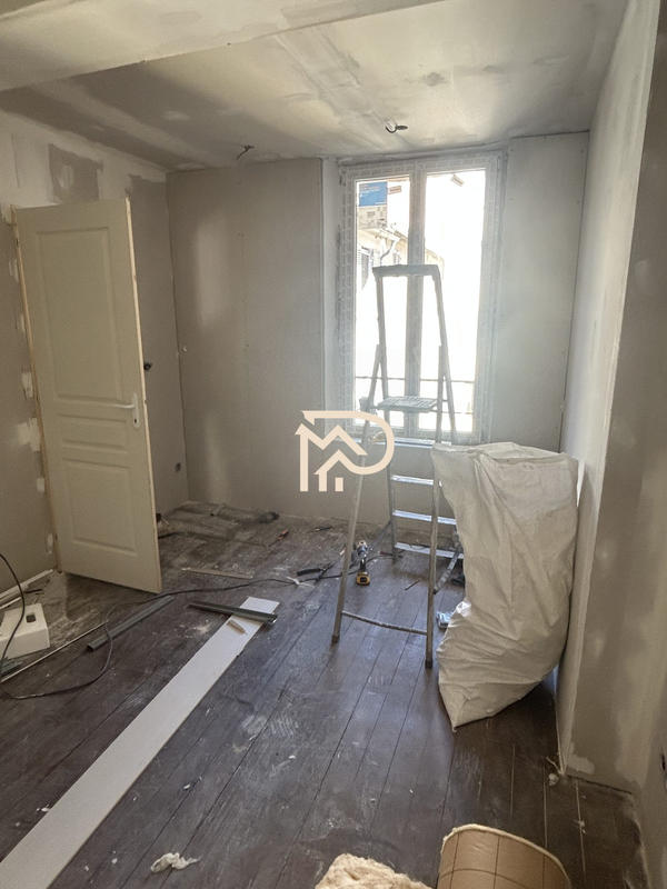 Local d'activités - 95 m²