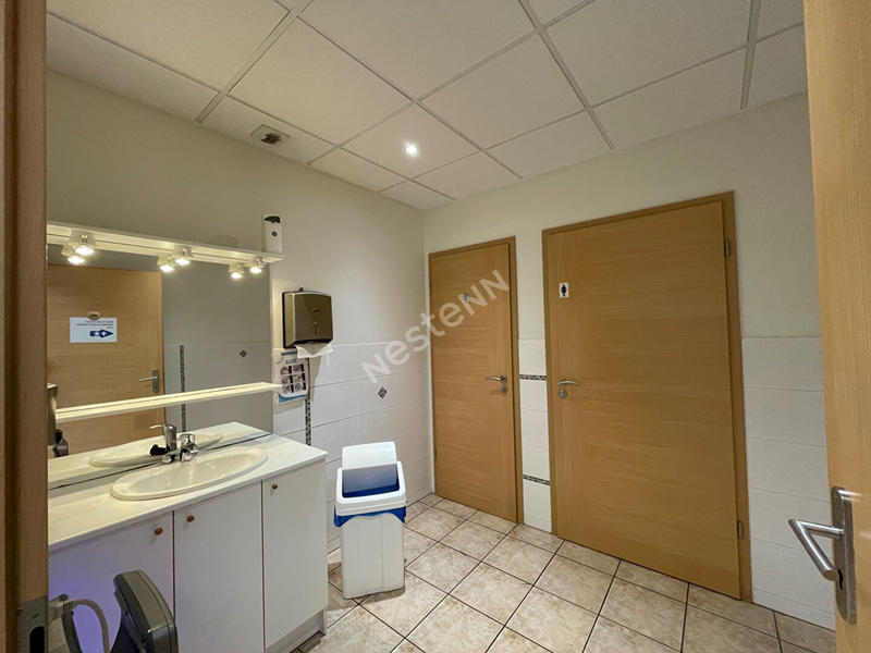 Local d'activité / Entrepôt - 803 m²