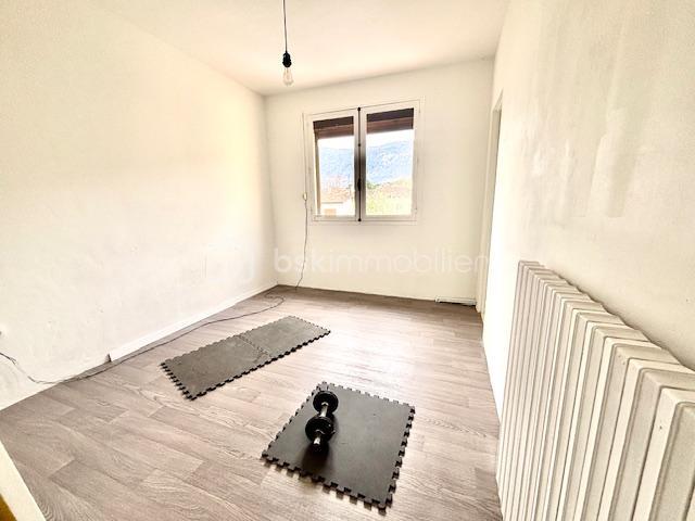 Maison traditionnelle - 91 m² - 6 pièces