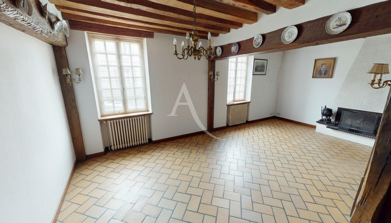 Maison - 249 m² - 11 pièces