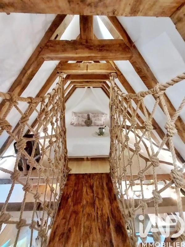 Maison - 265 m² - 13 pièces