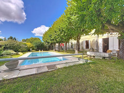 Maison - 193 m² - 6 pièces