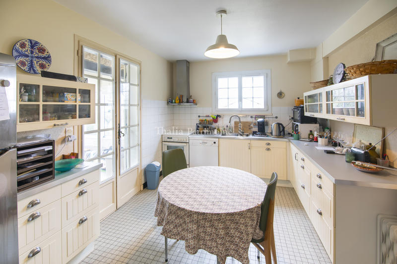 Villa - 197 m² - 8 pièces