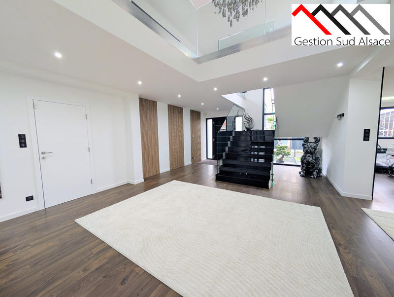 Villa - 236 m² - 7 pièces