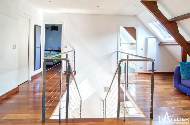 Maison - 169 m² - 9 pièces