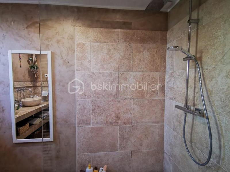 Maison traditionnelle - 143 m² - 6 pièces