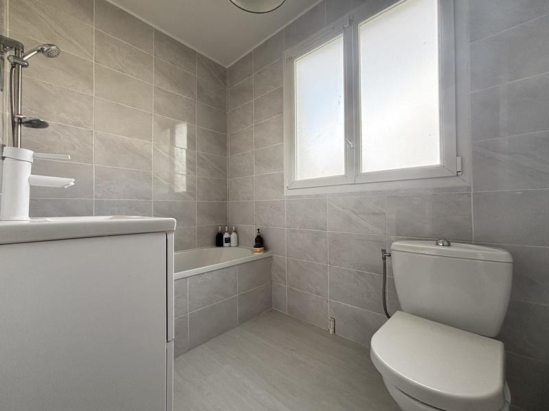 Maison - 84 m² - 5 pièces