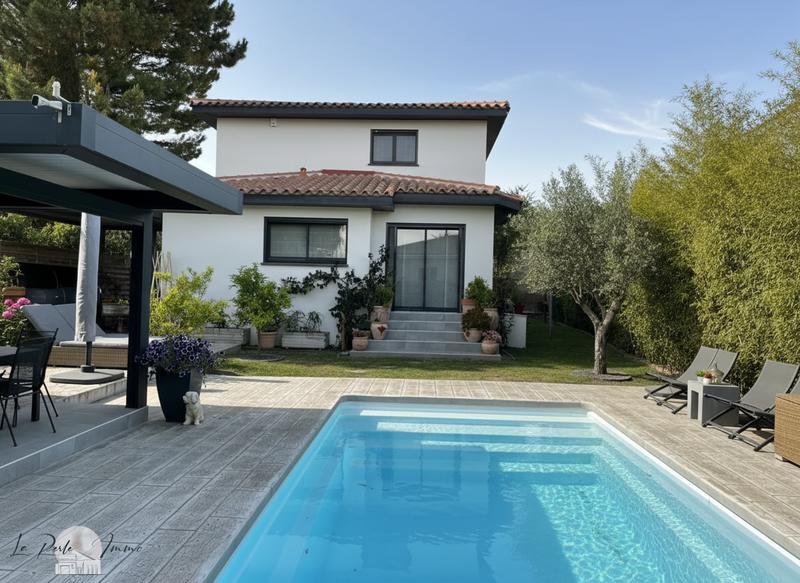 Villa - 137 m² - 4 pièces