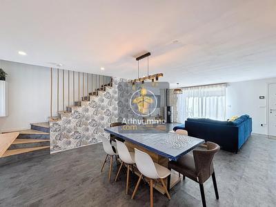 Maison - 91 m² - 5 pièces