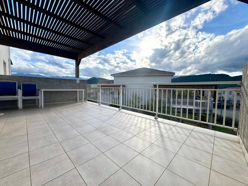 Duplex - 126 m² - 5 pièces