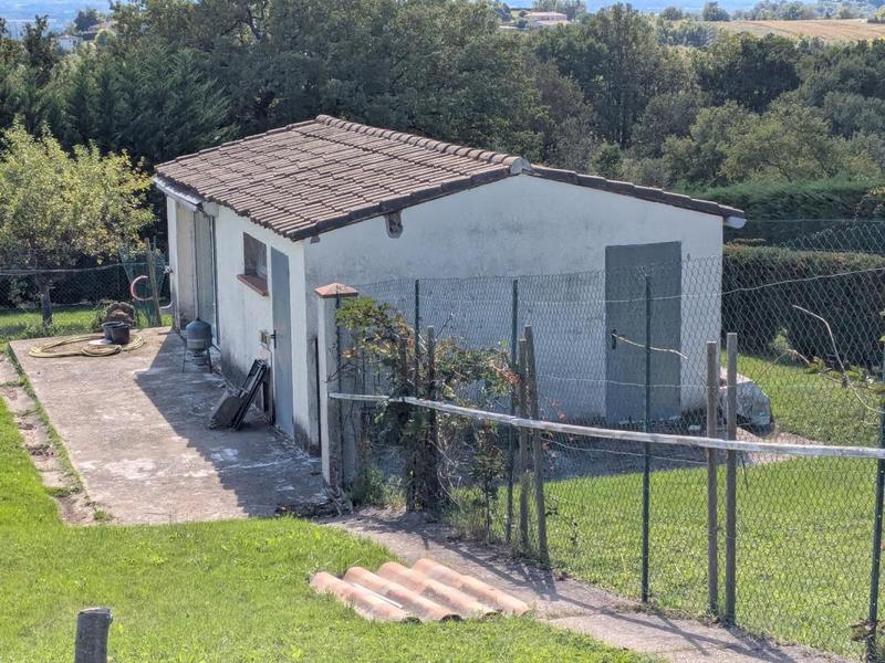 Maison - 330 m² - 8 pièces