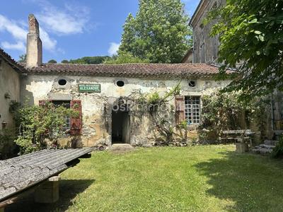 Maison de maîtres - 800 m² - 10 pièces