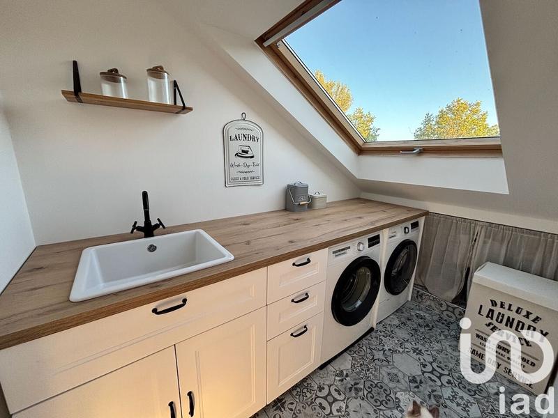 Maison - 168 m² - 8 pièces